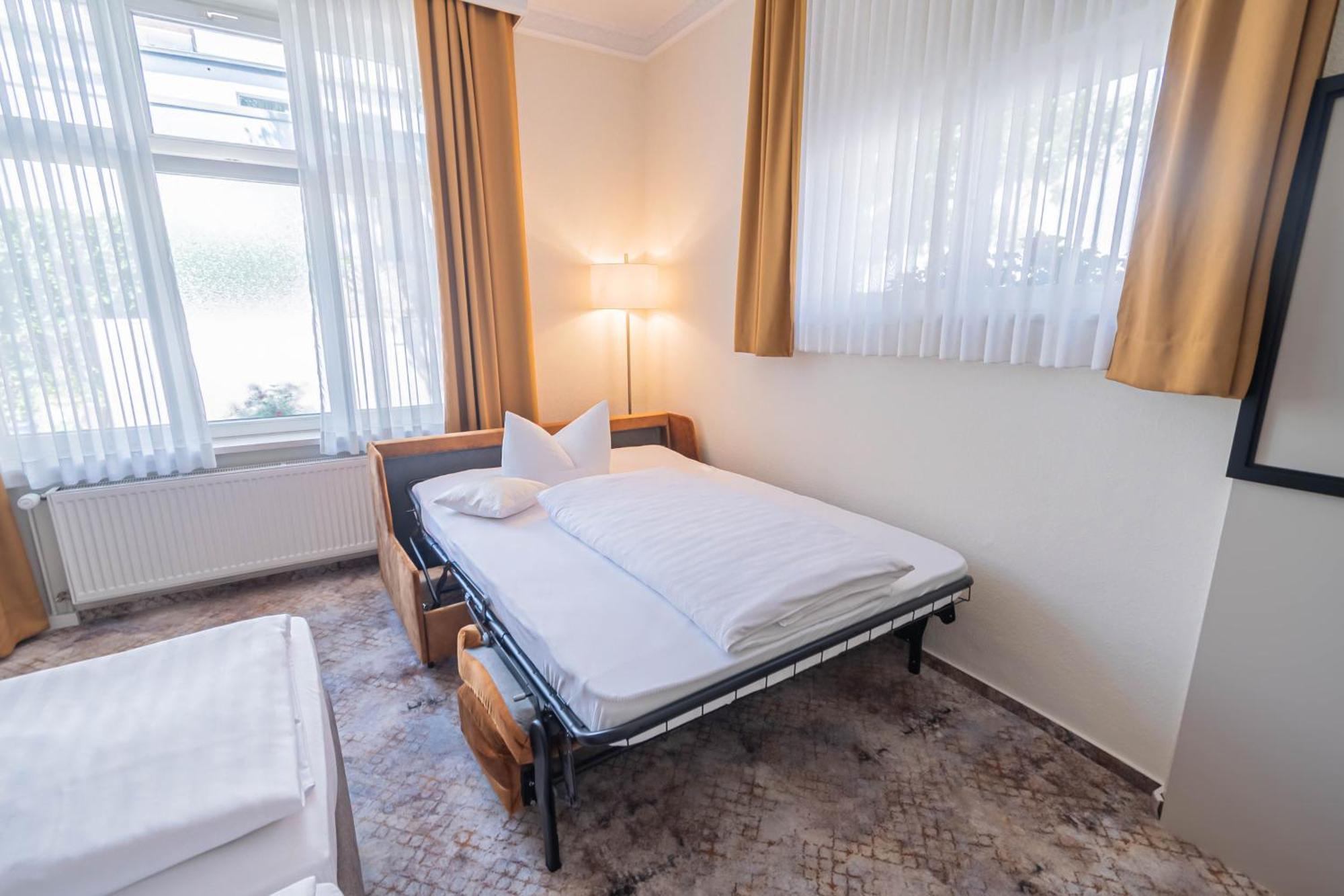 Hotel Villa Am Kurpark Bad Homburg vor der Höhe Exterior foto